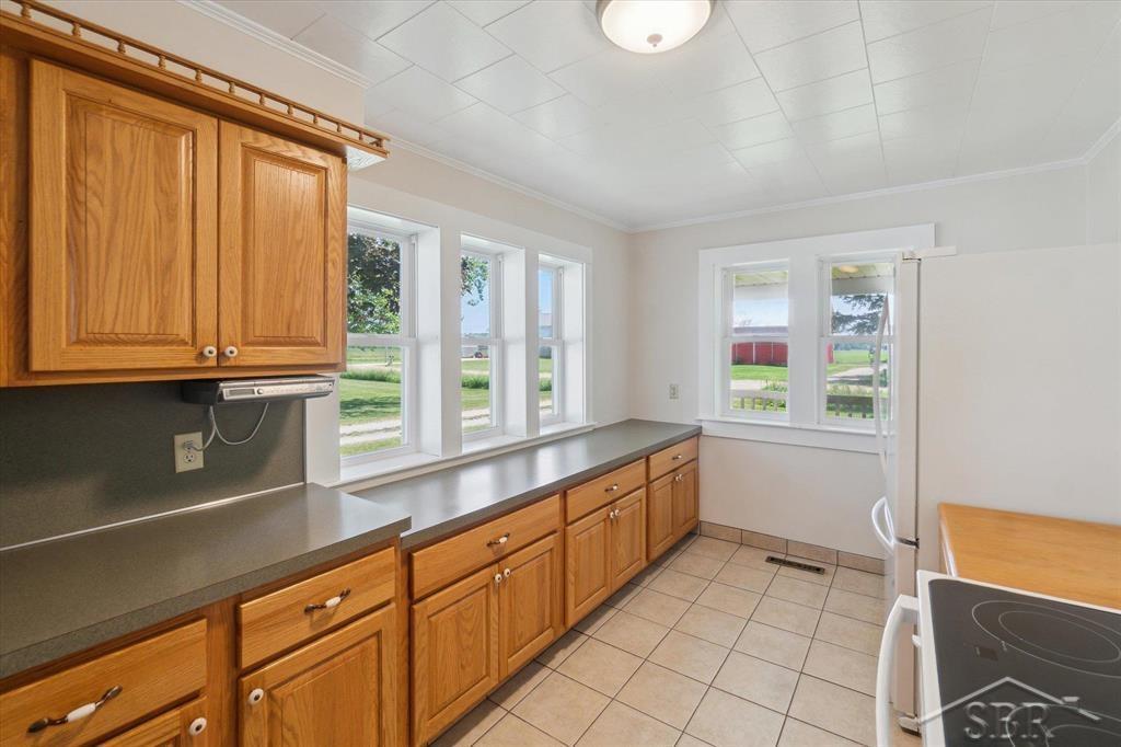 3715 Northeast County Line Road Merrill, MI 48637 - Photo 10 of 61