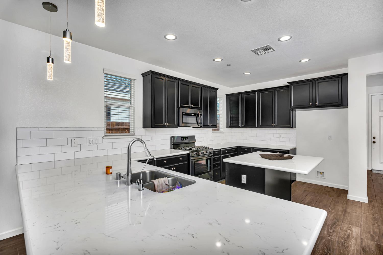 2421 Freestone Drive Merced, CA 95340 - Photo 13 of 31