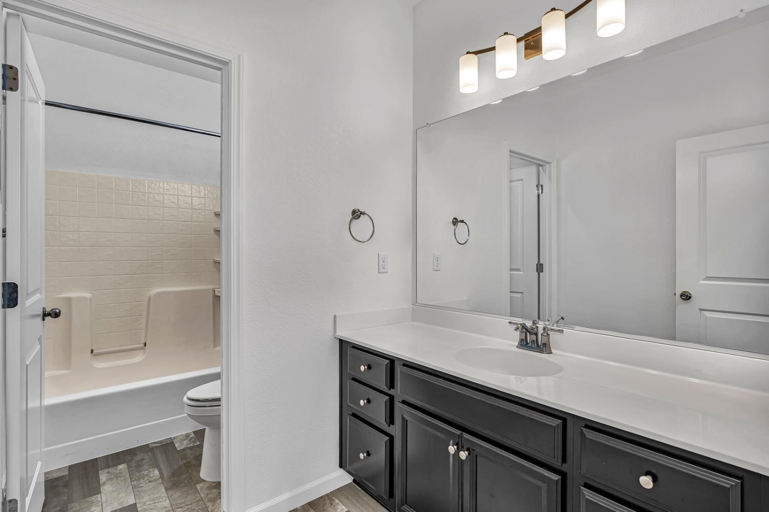 2421 Freestone Drive Merced, CA 95340 - Photo 23 of 31