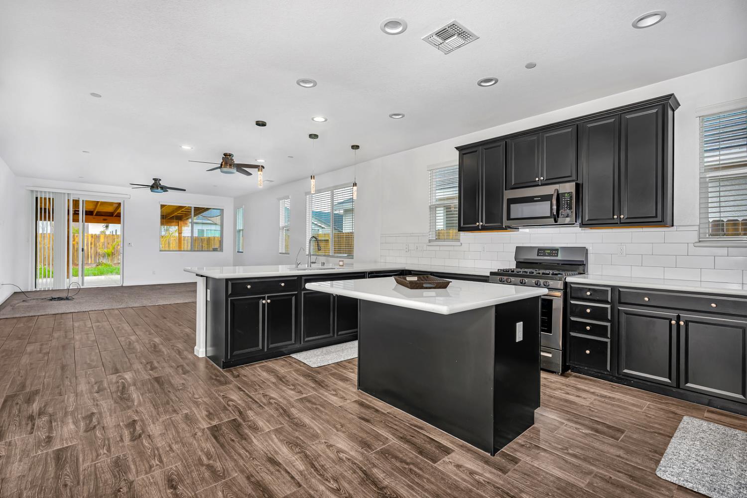 2421 Freestone Drive Merced, CA 95340 - Photo 10 of 31