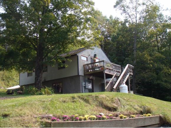 716 Chapel Hill Road Norwich, VT 05055 - Photo 1 of 1 Gallery Image 1