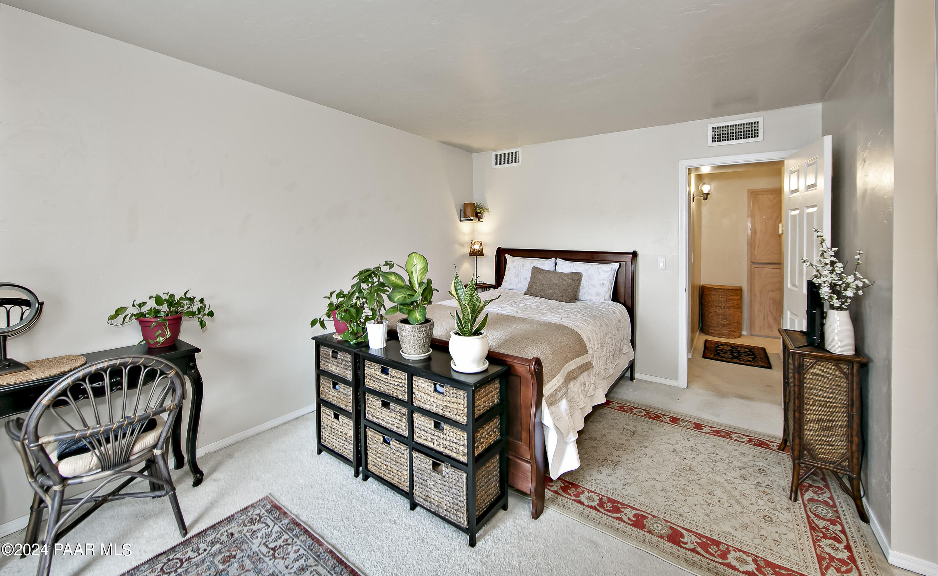 924 Old Stage Road, Unit C2 Prescott, AZ 86303 - Photo 11 of 20 Primary Bedroom