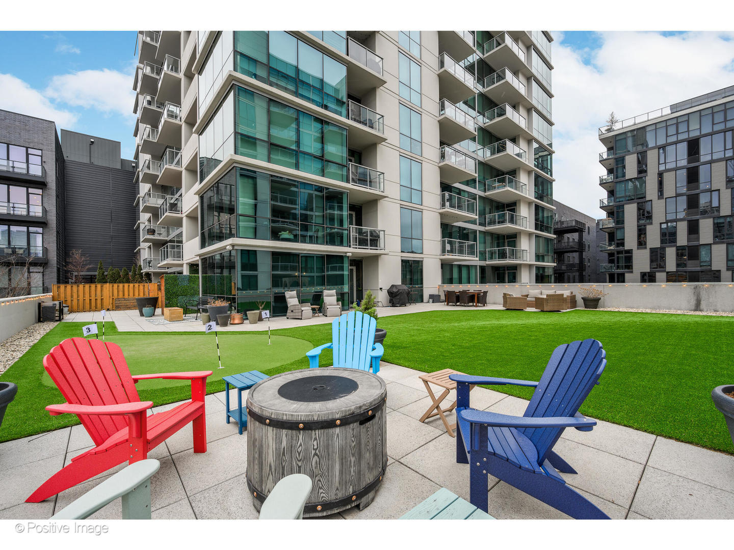 125 South Green Street, Unit 303A Chicago, IL 60607 - Photo 23 of 33