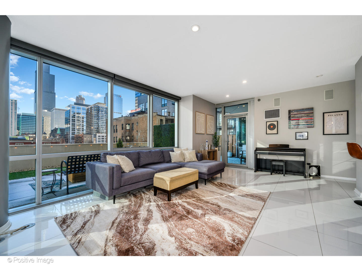 125 South Green Street, Unit 303A Chicago, IL 60607 - Photo 10 of 33