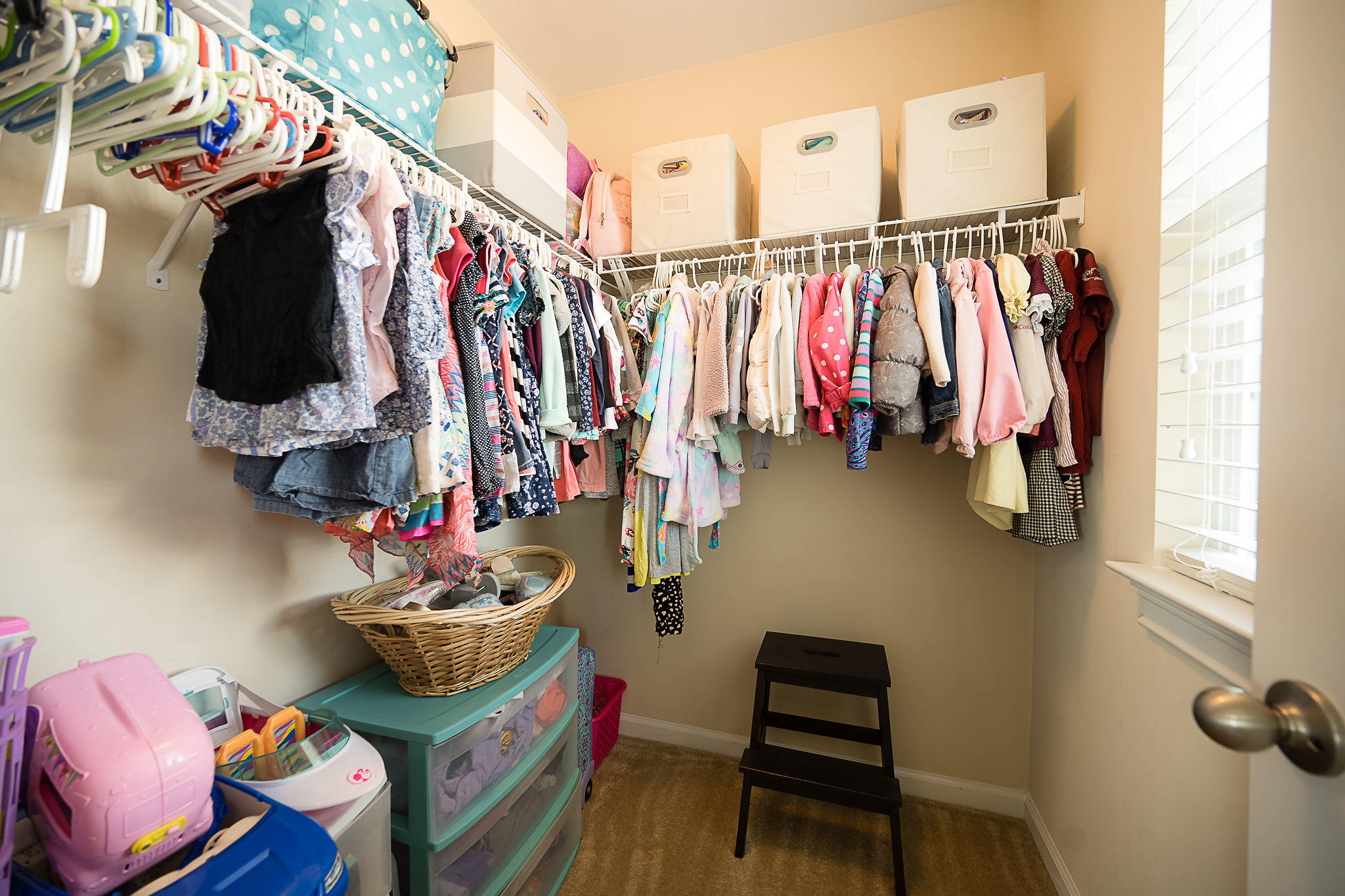 147 Royal Star Road Summerville, SC 29486 - Photo 20 of 51 Walk-in closet with window