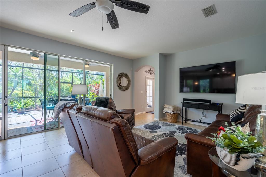 309 Royal Bonnet Drive Apollo Beach, FL 33572 - Photo 11 of 59
