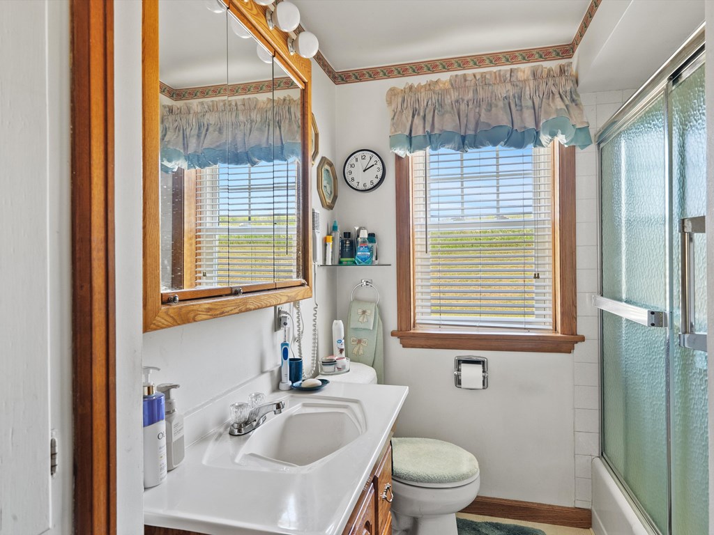 142 County Road South Algoma, WI 54201 - Photo 20 of 41