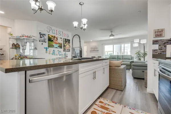 $479,000 | 6840 Prairie Pearl Street, Las Vegas, NV 89148