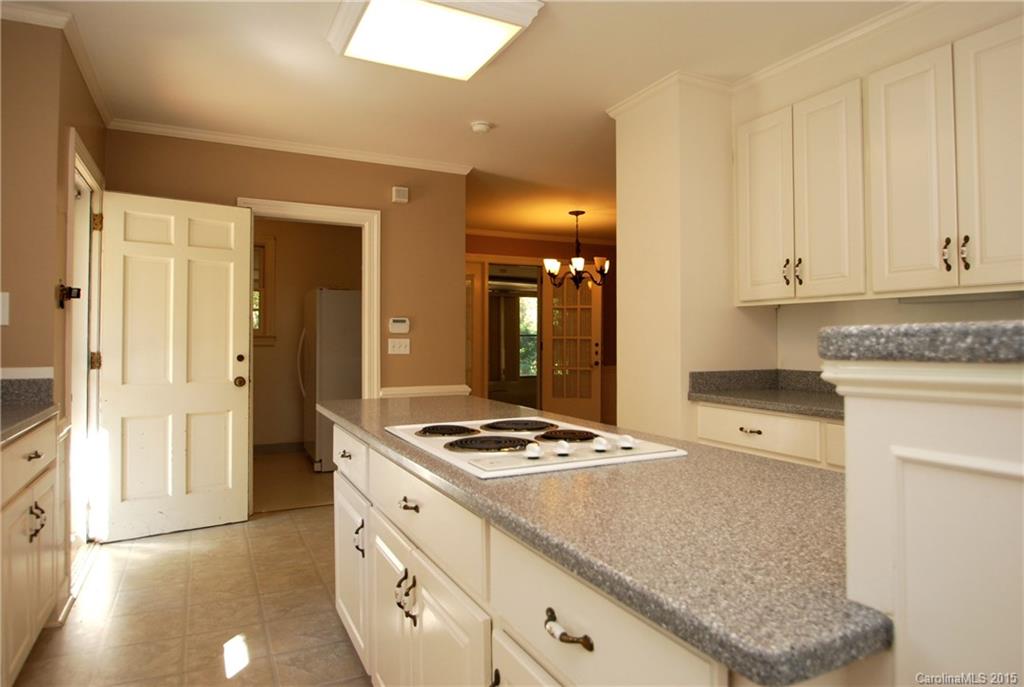 638 Robmont Road, Unit 88 Charlotte, NC 28270 - Photo 8 of 24 Gallery Image 8