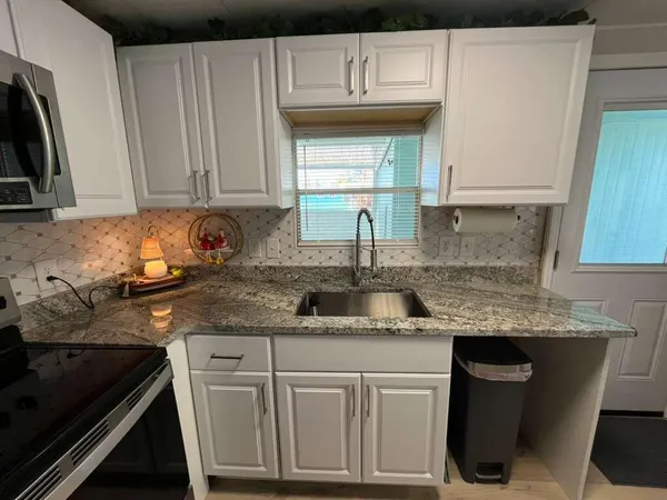 $159,900 | 5440 Pineland Avenue, Port Orange, FL 32127