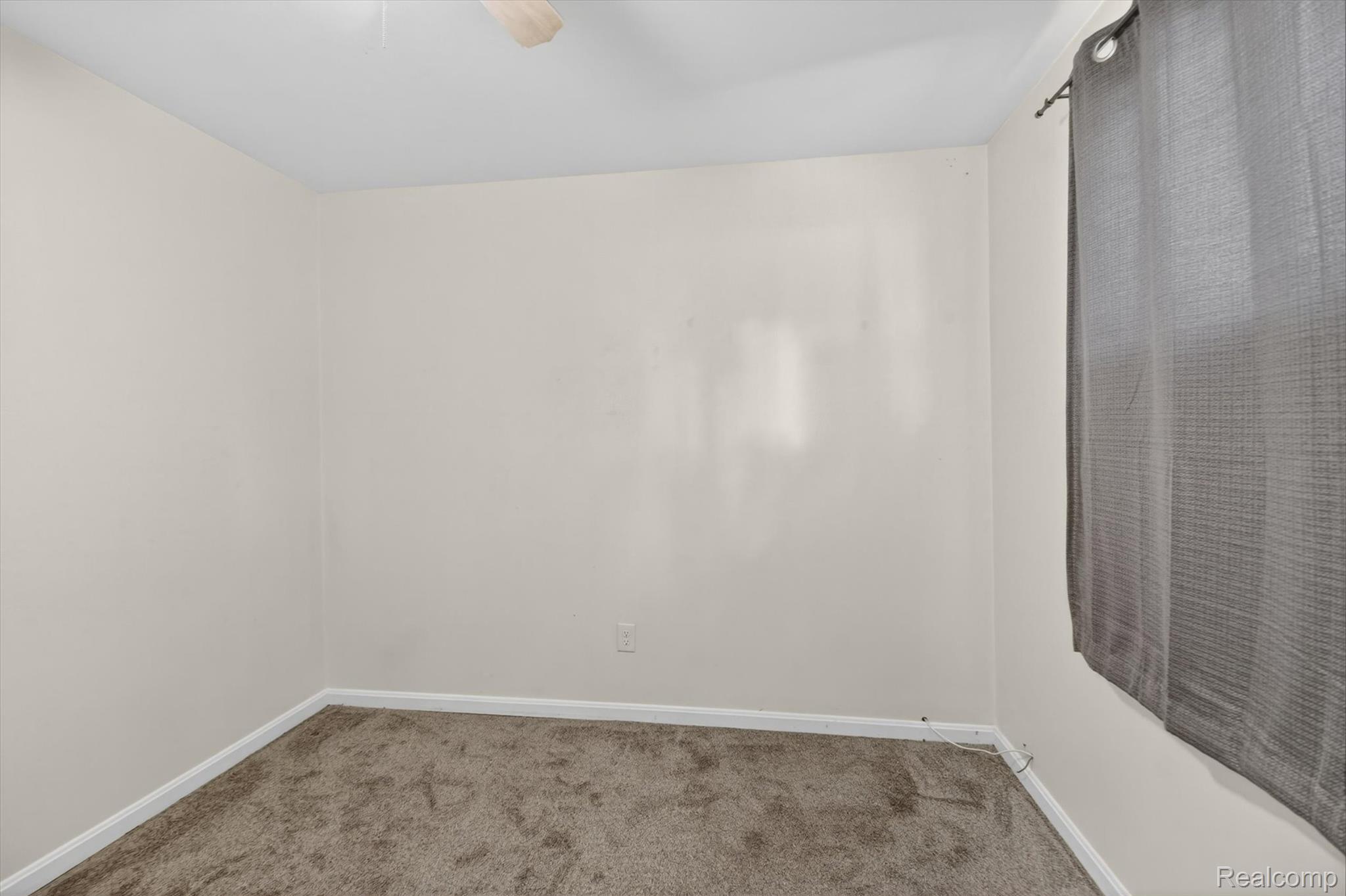 1459 Grove Road Ypsilanti, MI 48198 - Photo 21 of 36 21-1459-Grove-Rd-WindowStill-Photography.jpg