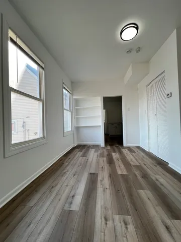 $1,700 | 5714 West Grand Avenue, Unit 2R, Chicago, IL 60639