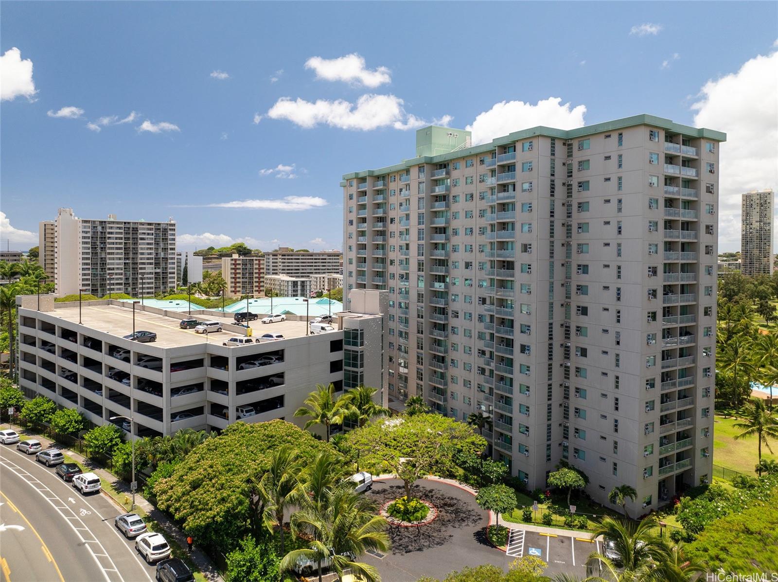 3009 Ala Makahala Place, Unit 1804 Honolulu, HI 96818 - Photo 20 of 20 a view of a city