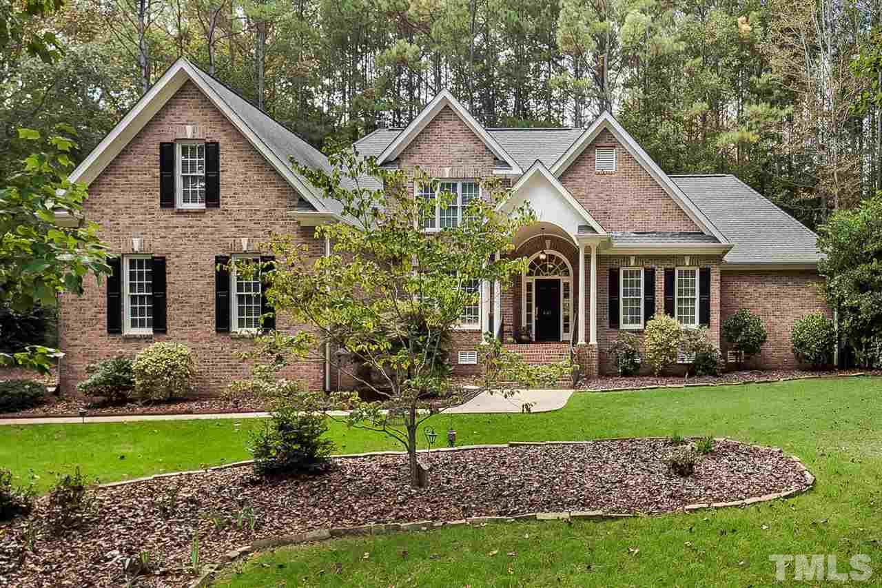 beautiful curb appeal and enjoy the rose garden