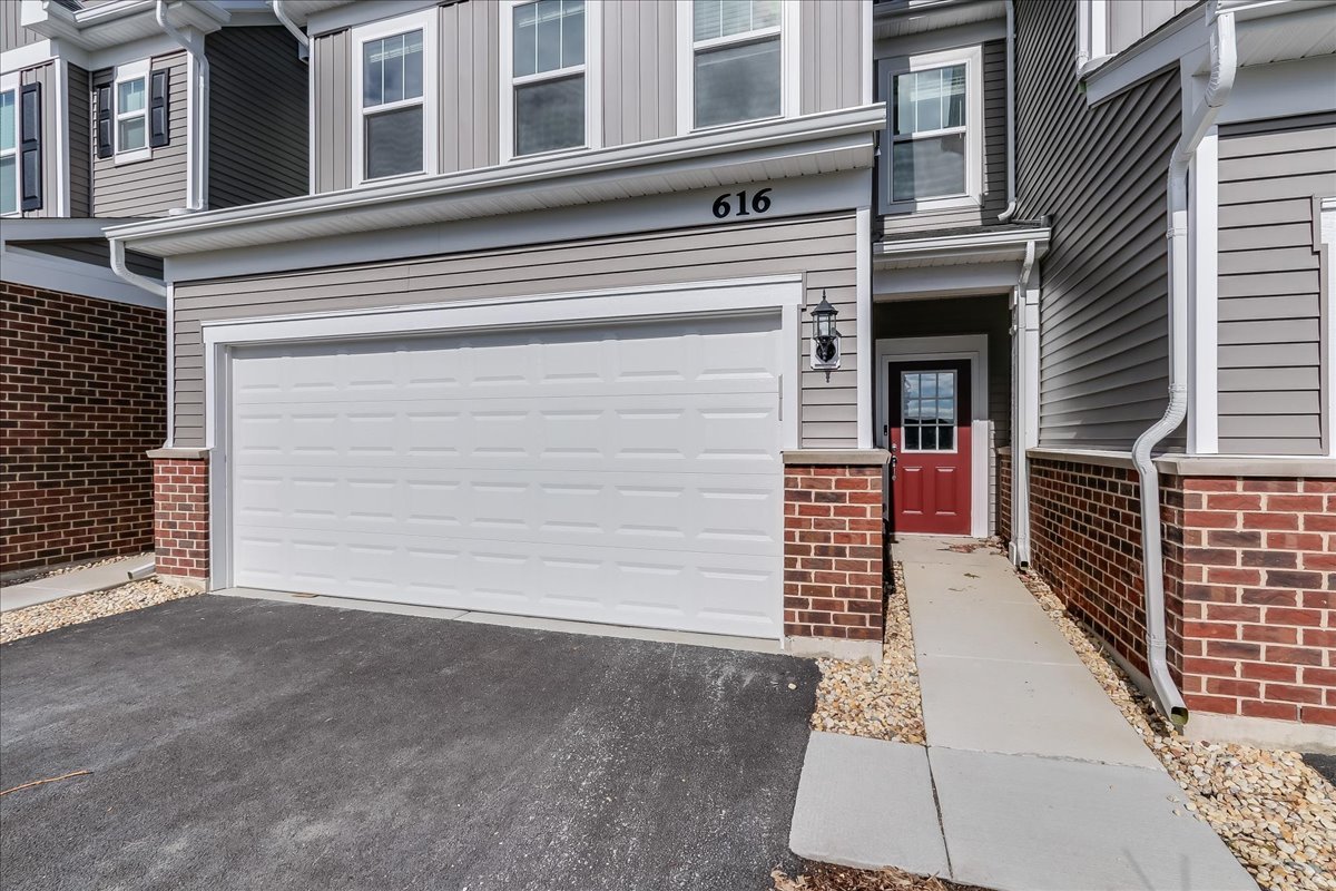 616 Switchgrass Way, Unit 61005 Bolingbrook, IL 60490 - Photo 2 of 34