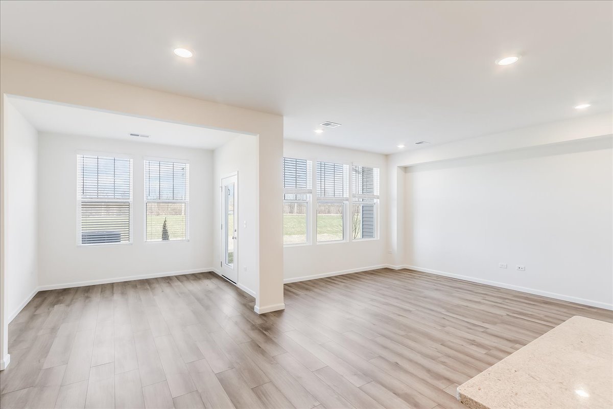 616 Switchgrass Way, Unit 61005 Bolingbrook, IL 60490 - Photo 7 of 34