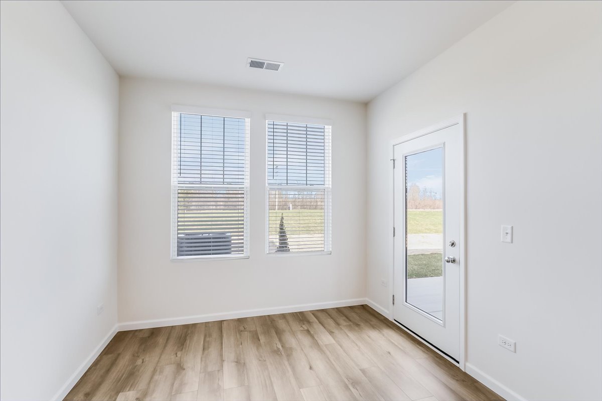 616 Switchgrass Way, Unit 61005 Bolingbrook, IL 60490 - Photo 10 of 34