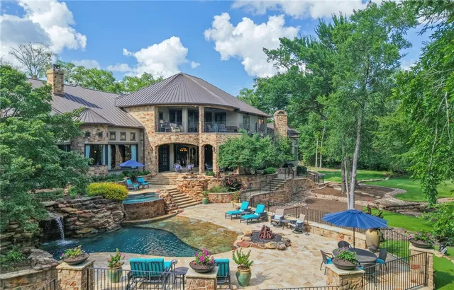 $3,850,000 | 3323 Emory Oak Drive, Bryan, TX 77807