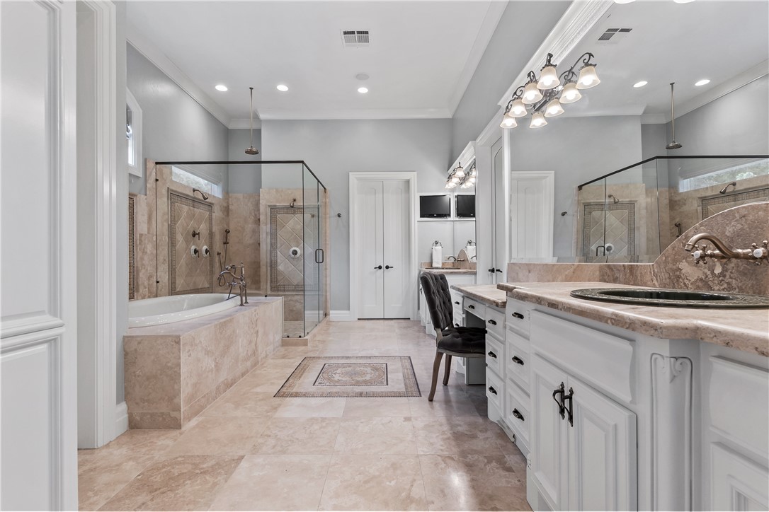 3323 Emory Oak Drive Bryan, TX 77807 - Photo 19 of 50 Primary Bath