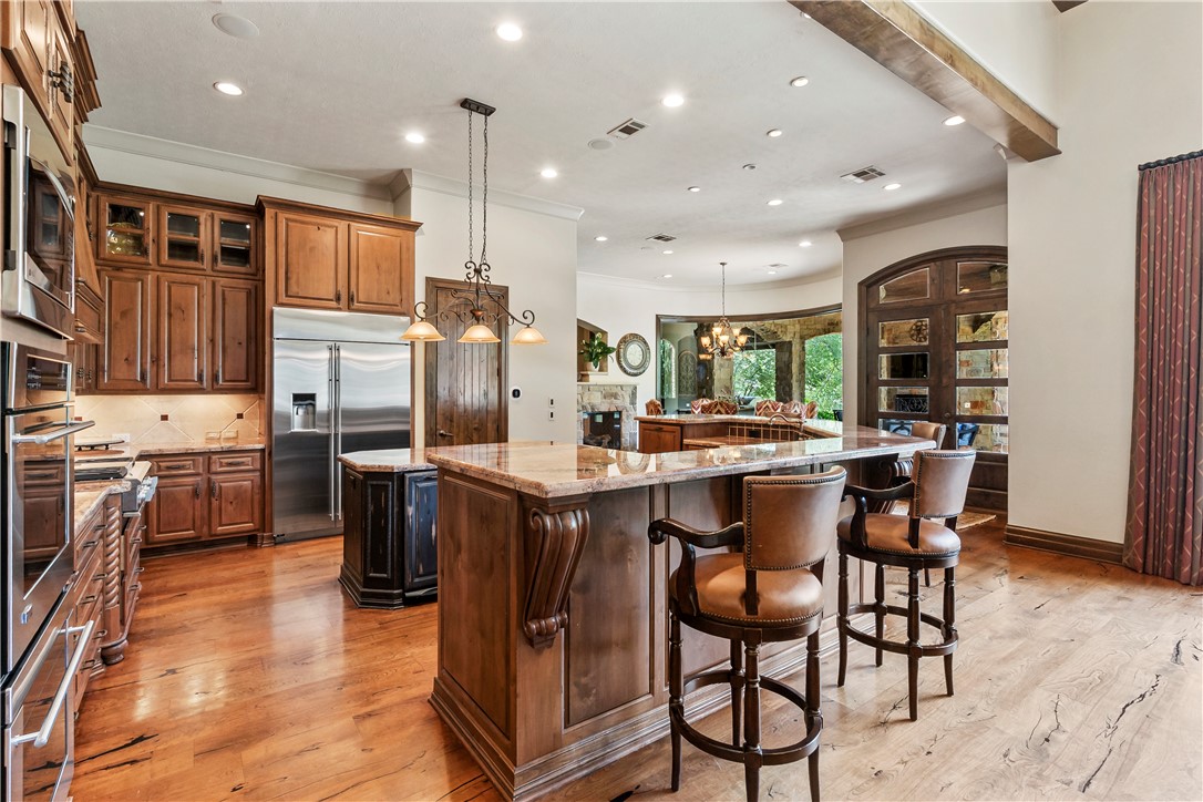 3323 Emory Oak Drive Bryan, TX 77807 - Photo 9 of 50 Kitchen