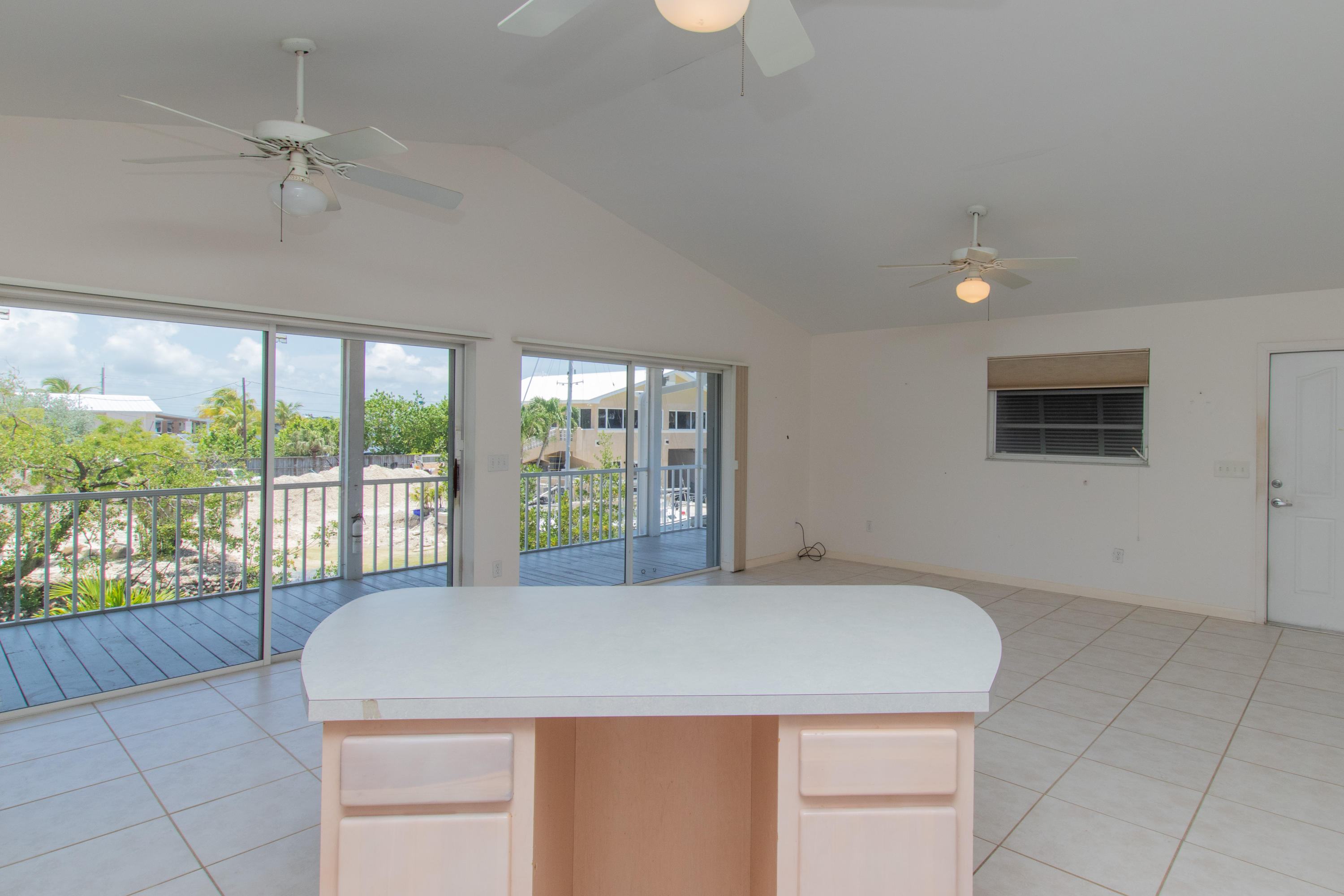28531 Dirk Road Summerland Key, FL 33042 - Photo 21 of 45 Kitchen Island
