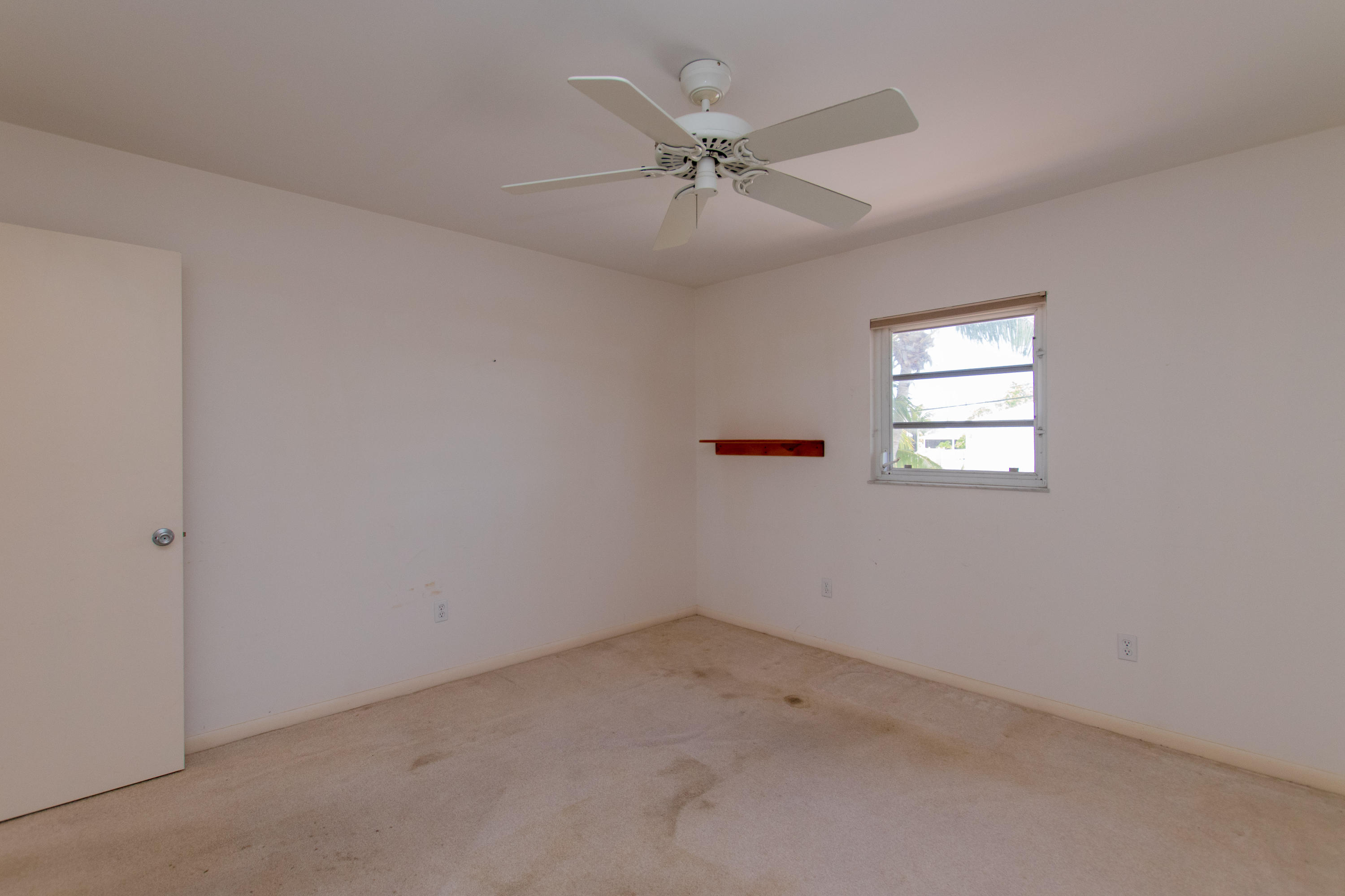 28531 Dirk Road Summerland Key, FL 33042 - Photo 29 of 45 Guest Bedroom