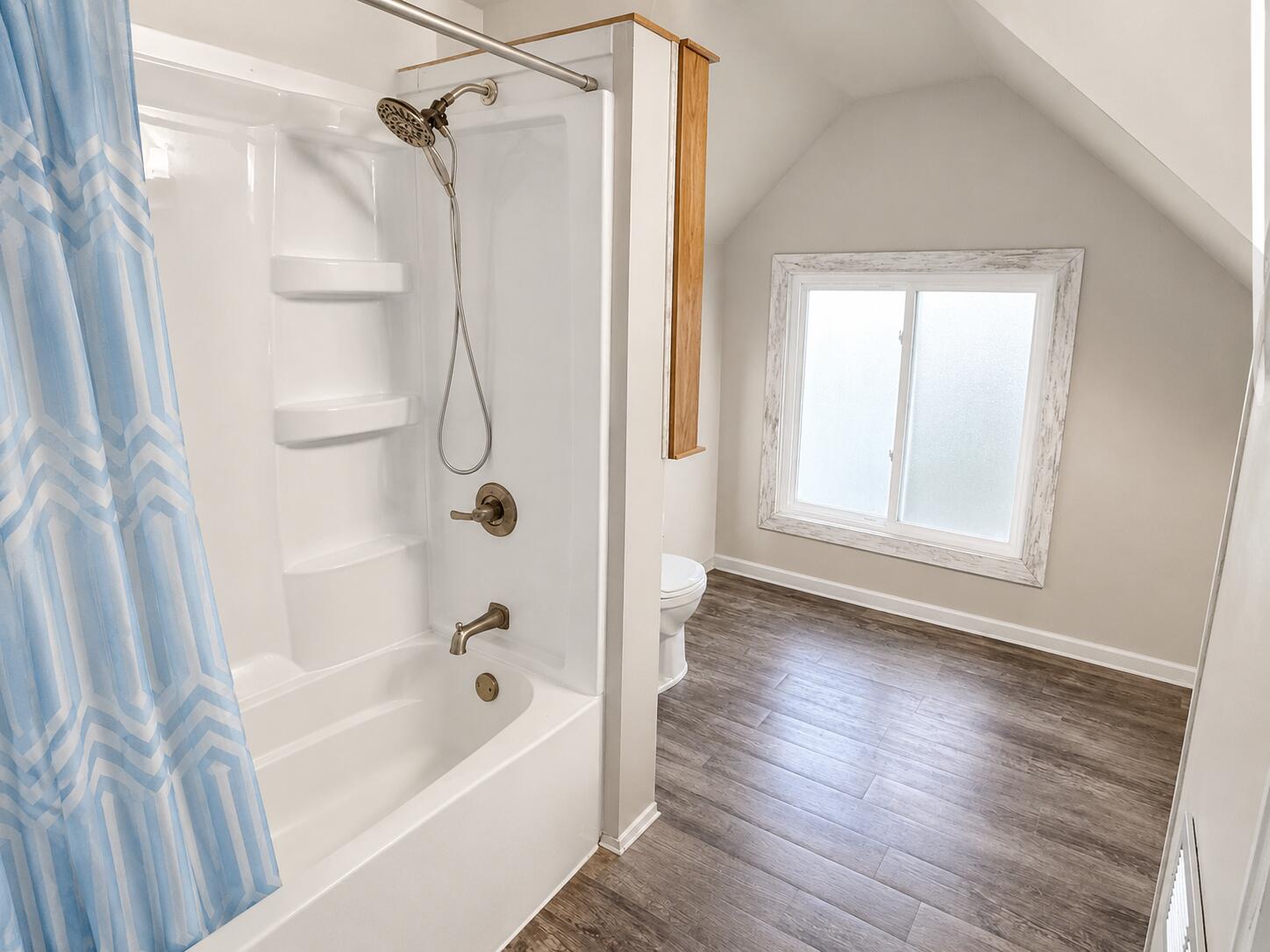 1325 South 11th Street Sheboygan, WI 53081 - Photo 14 of 15 Upper Bathroom