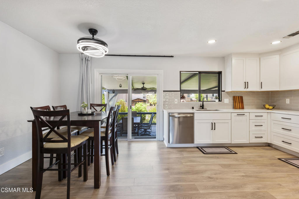 6142 Hope Street Simi Valley, CA 93063 - Photo 10 of 49