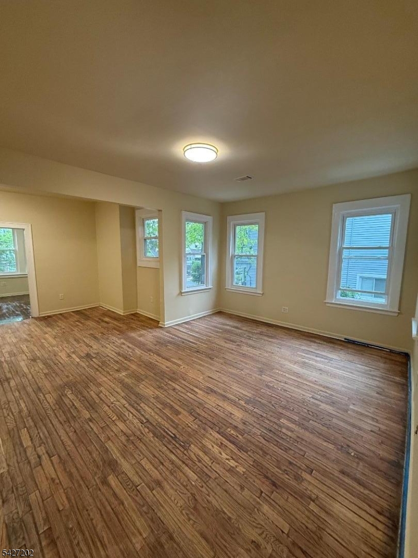 149 Scheerer Avenue, Unit 2 Newark, NJ 07112 - Photo 3 of 11