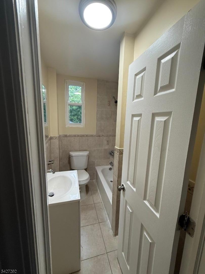 149 Scheerer Avenue, Unit 2 Newark, NJ 07112 - Photo 10 of 11