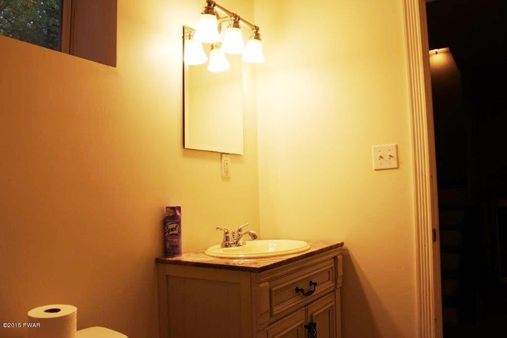 126 Dirk Road Tafton, PA 18464 - Photo 24 of 27