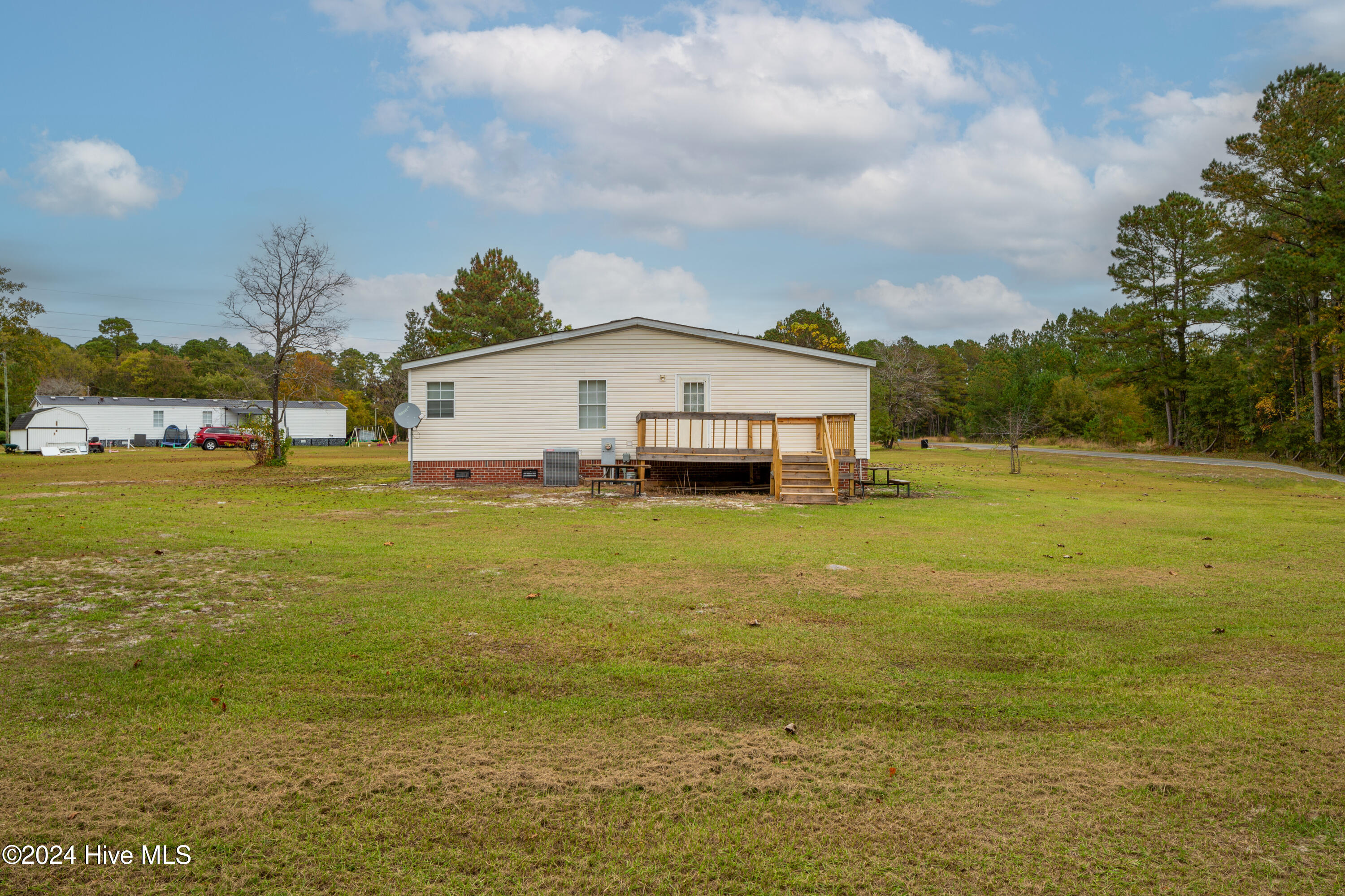98 Sand Hill Loop Road Elizabethtown, NC 28337 - Photo 27 of 31 98 Sandhill Loop Rd28