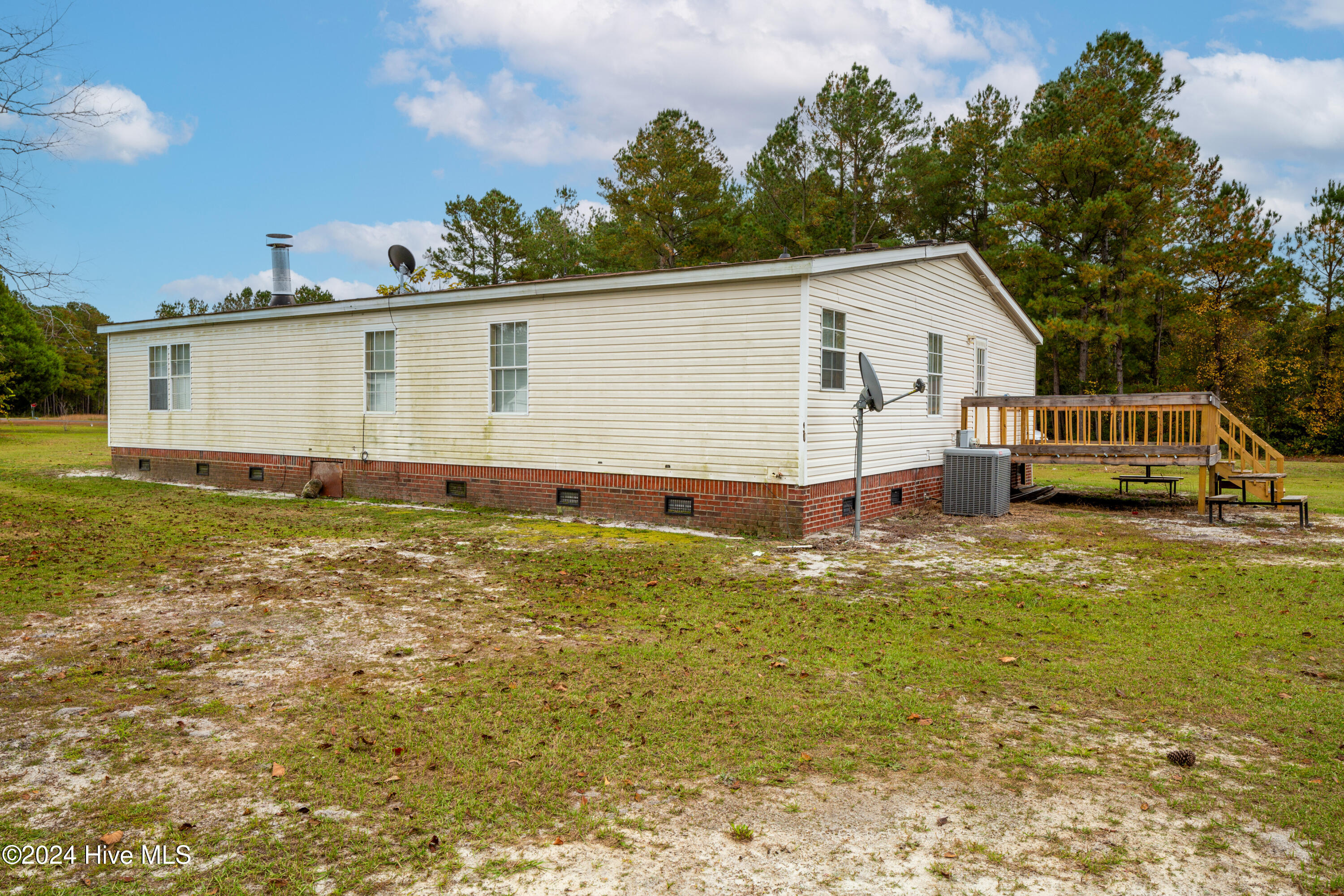 98 Sand Hill Loop Road Elizabethtown, NC 28337 - Photo 29 of 31 98 Sandhill Loop Rd30