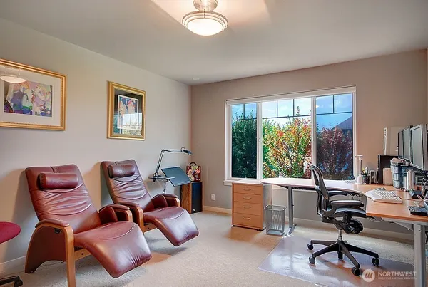 $4,250 | 6453 193rd Place Northeast, Redmond, WA 98052