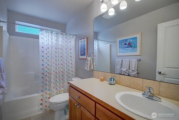 $4,250 | 6453 193rd Place Northeast, Redmond, WA 98052