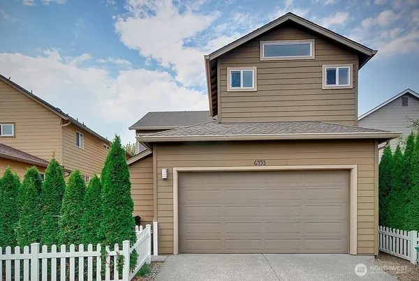 $4,250 | 6453 193rd Place Northeast, Redmond, WA 98052