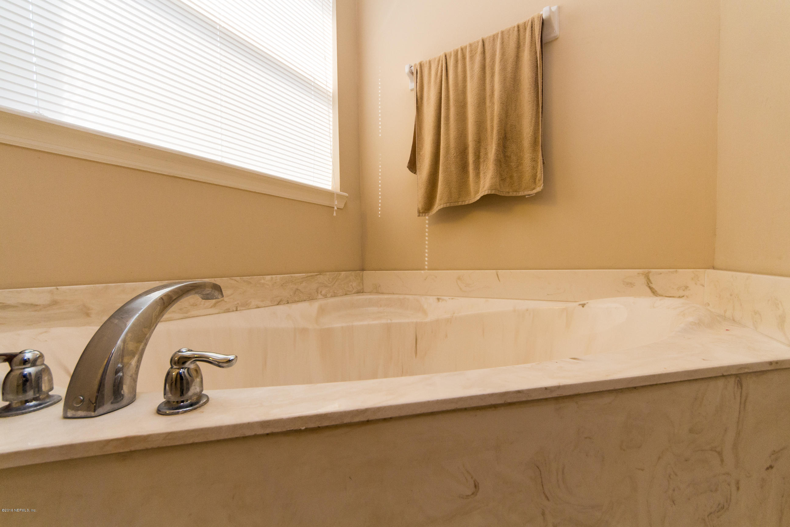 14535 Millhopper Road Jacksonville, FL 32258 - Photo 23 of 40 Master Tub