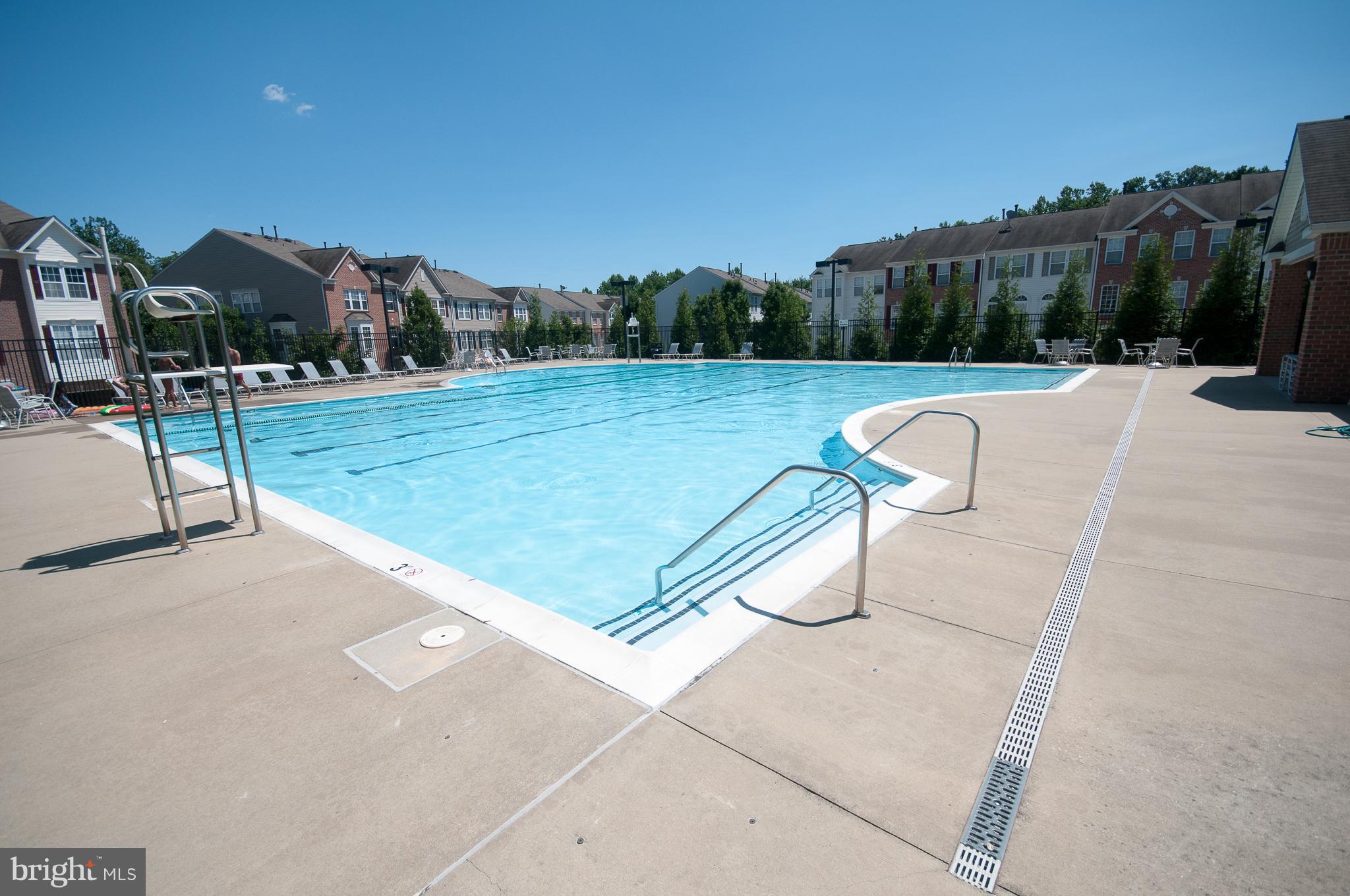 7116 Silverleaf Oak Road, Unit 230 Elkridge, MD 21075 - Photo 28 of 30 Pool