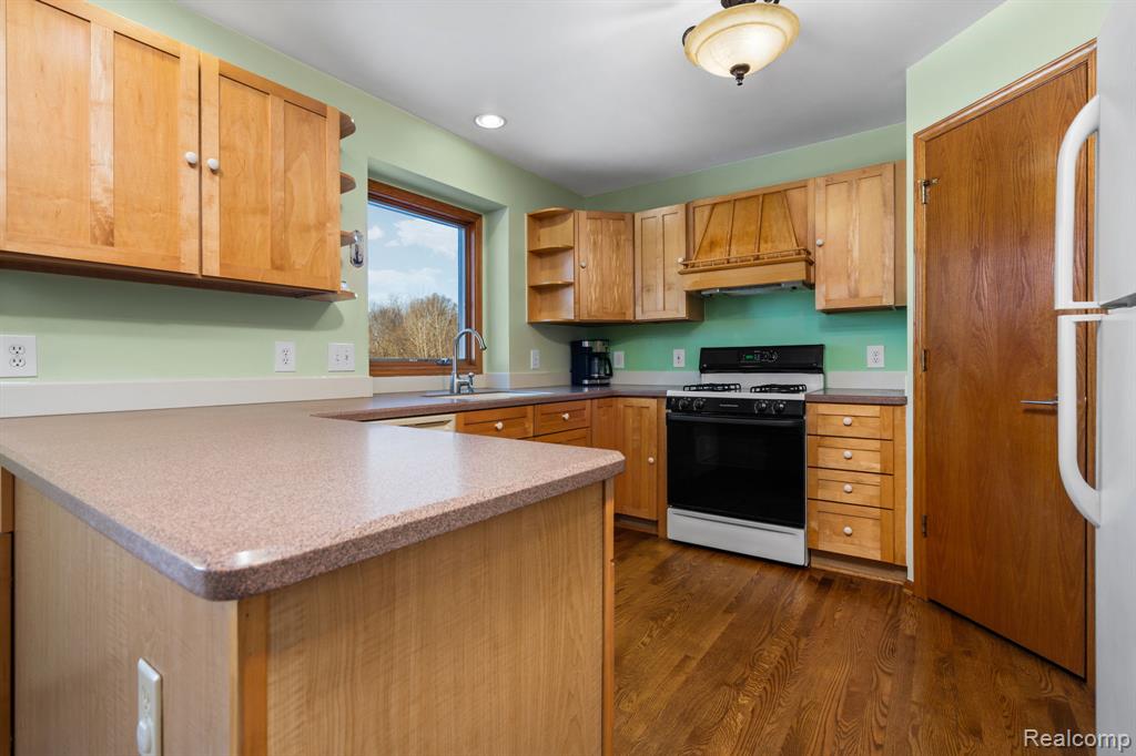 7473 North Gregory Road Fowlerville, MI 48836 - Photo 11 of 50