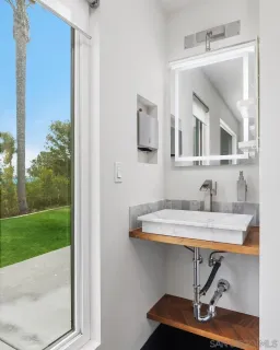 $2,995,000 | 427 Hilmen Place, Solana Beach, CA 92075
