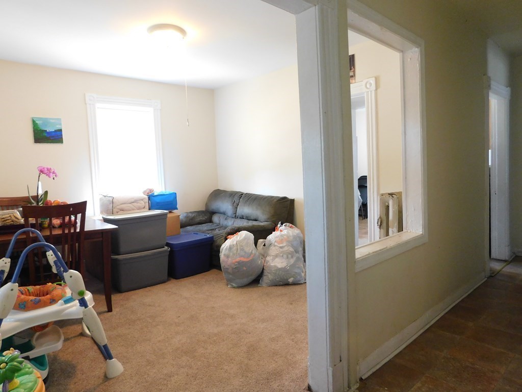 8 Washington Street Springfield, MA 01108 - Photo 12 of 29
