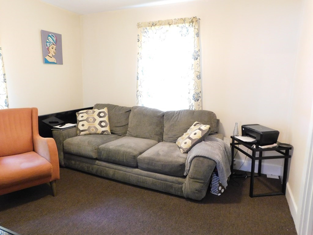 8 Washington Street Springfield, MA 01108 - Photo 9 of 29