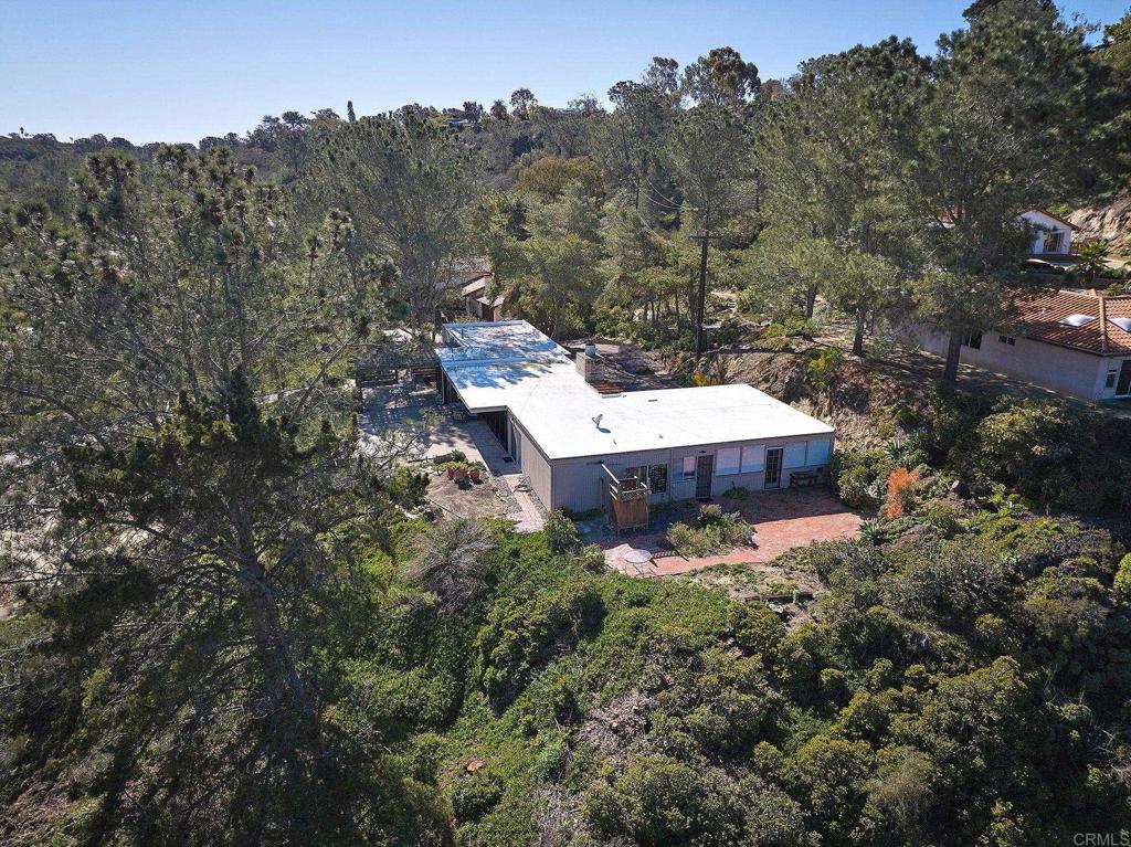 1234 Oribia Road Del Mar, CA 92014 - Photo 21 of 22 an aerial view of a house with a yard