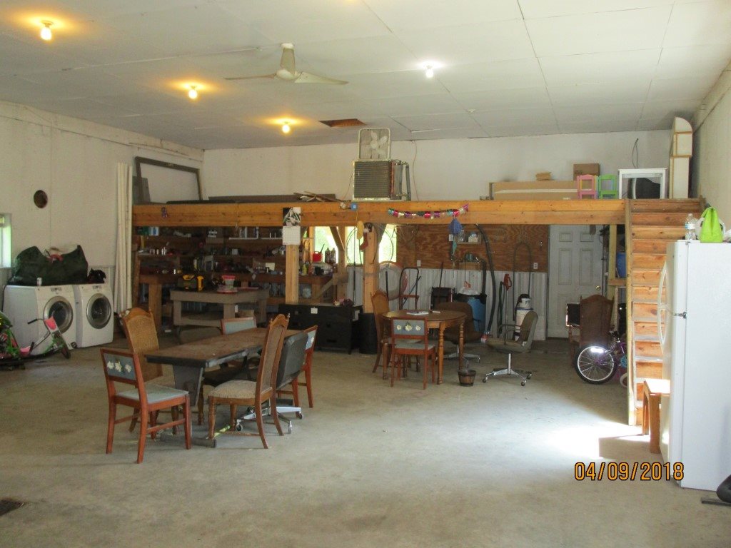11438 Genuine Road Clare, MI 48617 - Photo 24 of 31 1852345-23.JPG