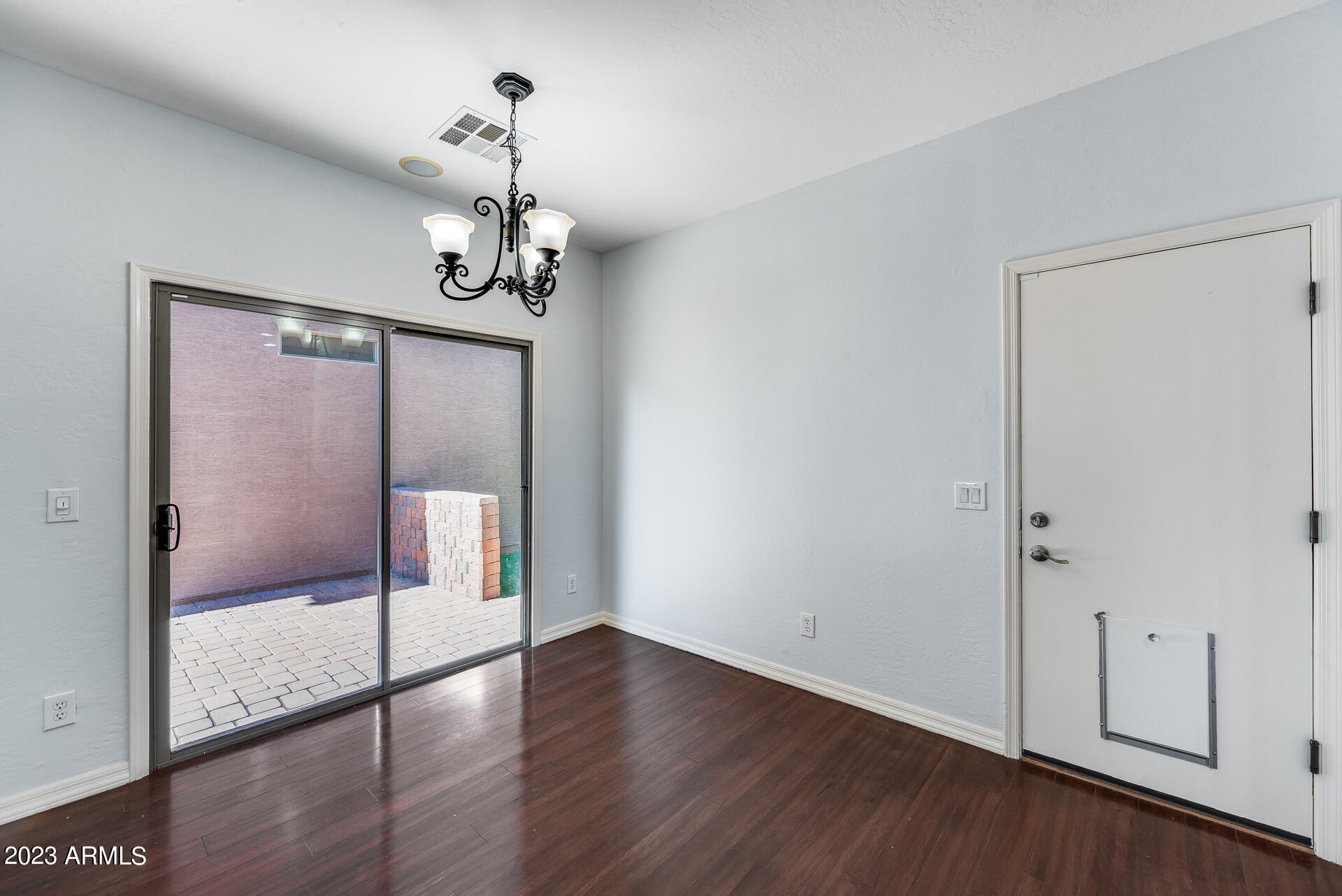 2862 South Brett Street Gilbert, AZ 85295 - Photo 8 of 37