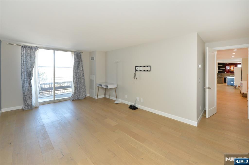 1055 River Road, Unit 310 Edgewater, NJ 07020 - Photo 21 of 37