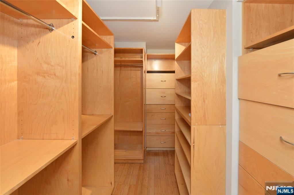 1055 River Road, Unit 310 Edgewater, NJ 07020 - Photo 27 of 37