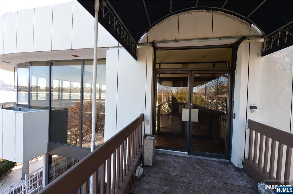1055 River Road, Unit 310 Edgewater, NJ 07020 - Photo 36 of 37