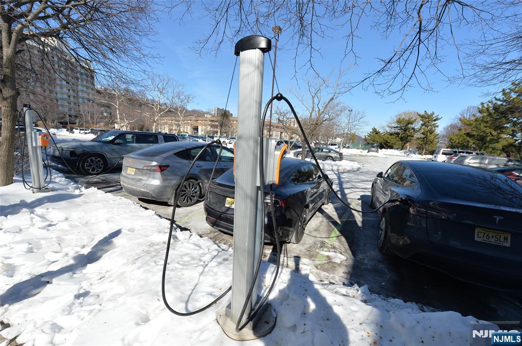 1055 River Road, Unit 310 Edgewater, NJ 07020 - Photo 37 of 37