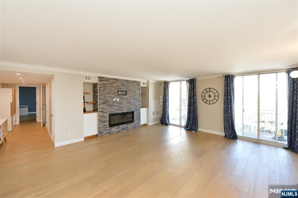 1055 River Road, Unit 310 Edgewater, NJ 07020 - Photo 9 of 37